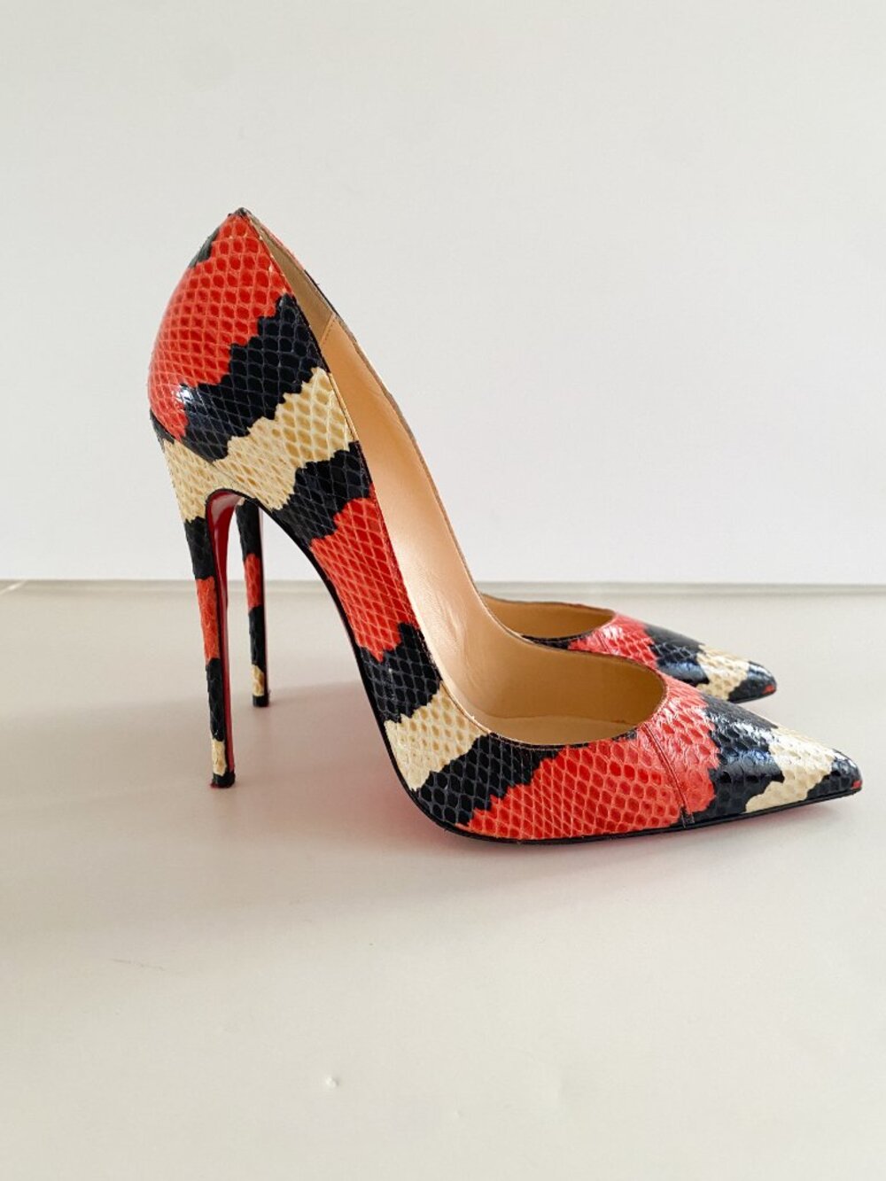 Christian Louboutin Snakeskin So Kate 120 Pumps Heels 38 - Picture 3 of 12
